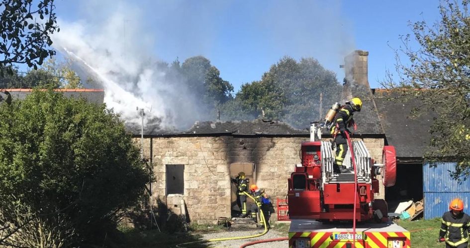 Plouaret. Une maison entièrement détruite par le feu